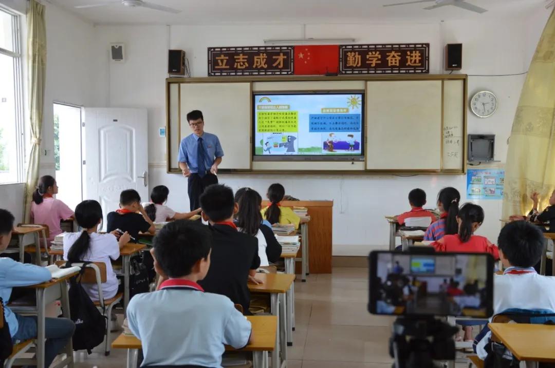 藤县小学新项目，现代化教育环境建设启动